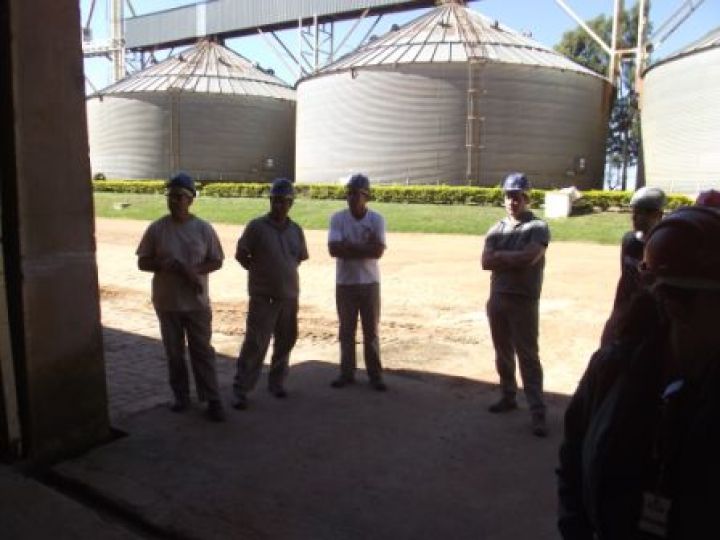 Resgate em espaço confinado / prática - Sgt. Fonseca